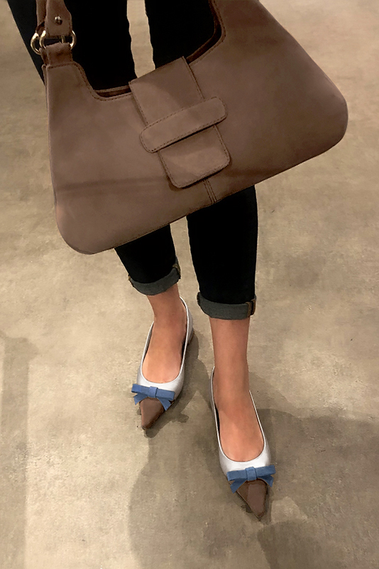 Chocolate brown women's dress handbag, matching pumps and belts. Worn view - Florence KOOIJMAN